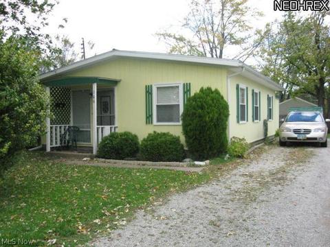 166 Clinton Ave, Elyria, OH 44035 photo 1