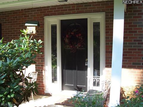 859 Springwater Dr, Akron, OH 44333 photo 5