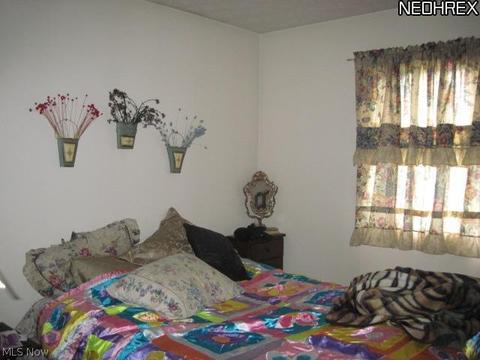 215 Pepperdine Dr, Elyria, OH 44035 photo 8