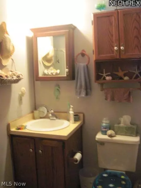 215 Pepperdine Dr, Elyria, OH 44035 photo 9