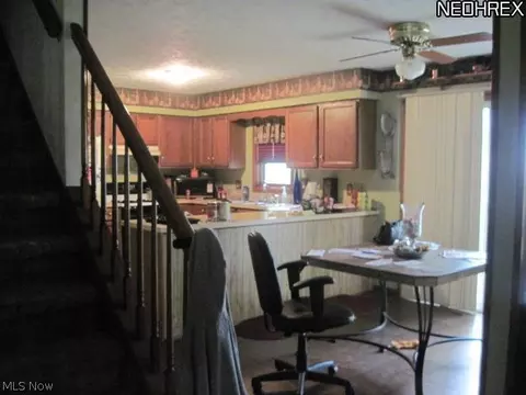 215 Pepperdine Dr, Elyria, OH 44035 photo 4