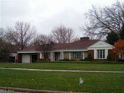 551 Washington Ave, Elyria, OH 44035 photo 2