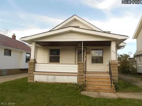 4430 Maplecrest Ave, Parma, OH 44134 photo 1
