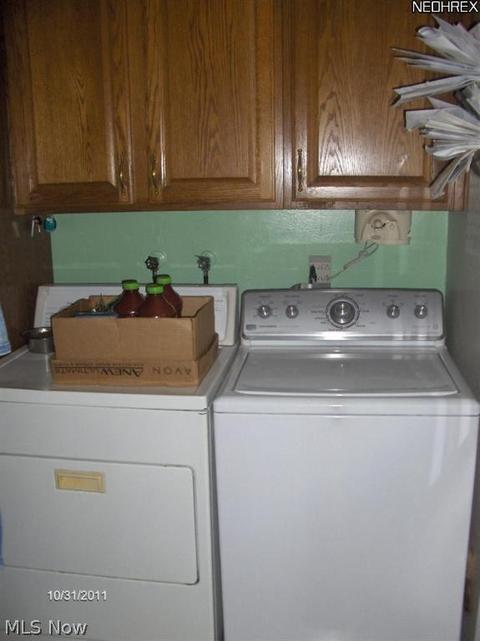 415 Wesley Ave, Elyria, OH 44035 photo 8