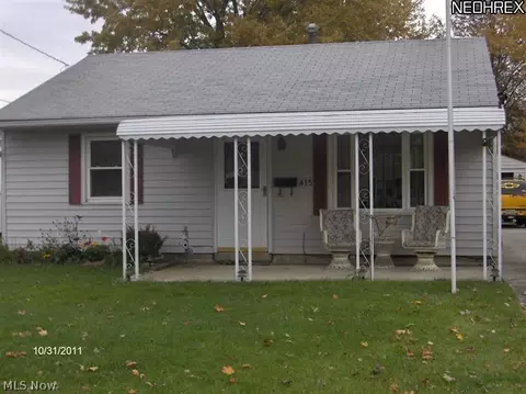 415 Wesley Ave, Elyria, OH 44035 photo 1