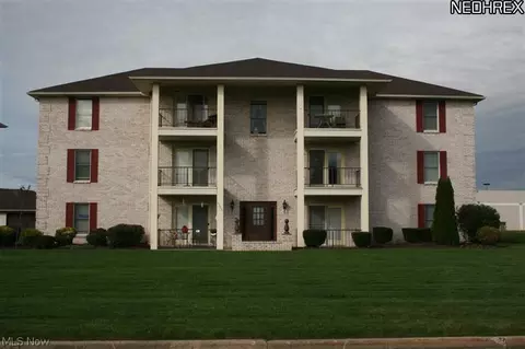 7350 Eisenhower Dr #3, Boardman, OH 44512 photo 1