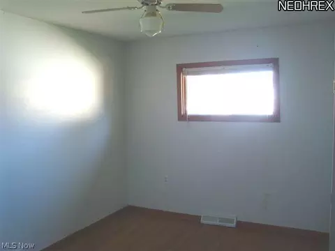 5028 Crystal Ave, Ashtabula, OH 44004 photo 16