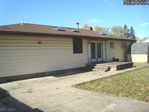 5028 Crystal Ave, Ashtabula, OH 44004 photo 6