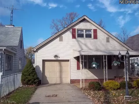 27202 Lake Front Dr, Beloit, OH 44609 photo 1