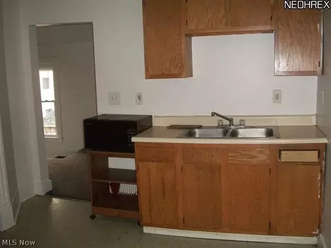 4907 Jefferson Ave, Ashtabula, OH 44004 photo 2