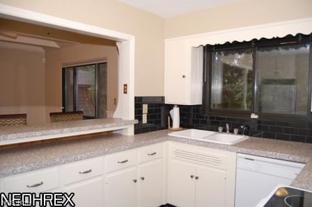 2115 Ayers Ave, Akron, OH 44313 photo 9