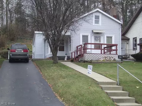 602 Bunker Hill Rd, Ashtabula, OH 44004 photo 1