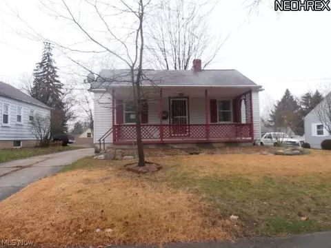 844 Kickapoo Ave, Akron, OH 44305 photo 1