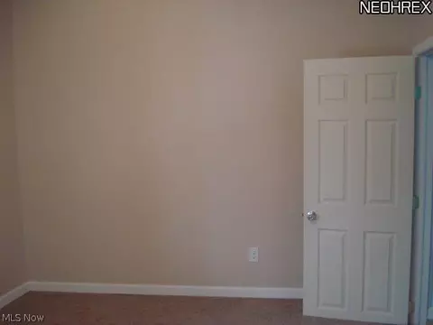319 Race St, Dover, OH 44622 photo 9