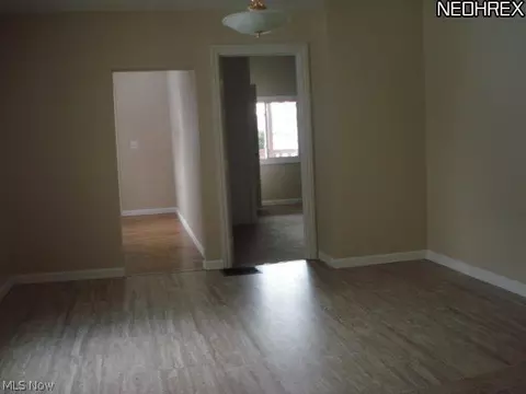 319 Race St, Dover, OH 44622 photo 6