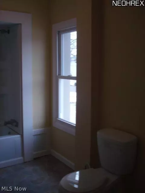 319 Race St, Dover, OH 44622 photo 20