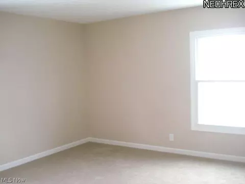 319 Race St, Dover, OH 44622 photo 16