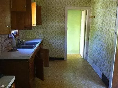 5903 Runkle Ave, Ashtabula, OH 44004 photo 6
