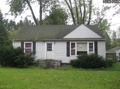 8 Biscoff Ave, Conneaut, OH 44030 photo 1