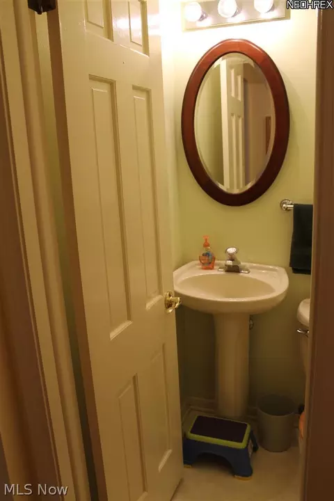 346 University Ave, Elyria, OH 44035 photo 8