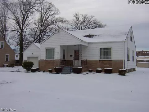 175 E Omar St, Struthers, OH 44471 photo 1