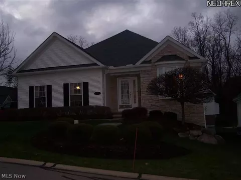 71 Gullybrook, Willoughby Hills, OH 44094 photo 1