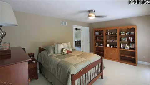 7429 Worlington Dr, Solon, OH 44139 photo 16