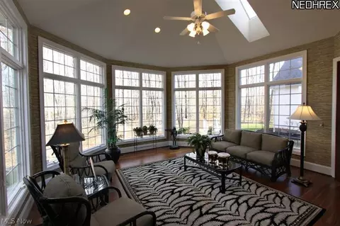 7429 Worlington Dr, Solon, OH 44139 photo 10