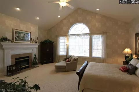 7429 Worlington Dr, Solon, OH 44139 photo 13