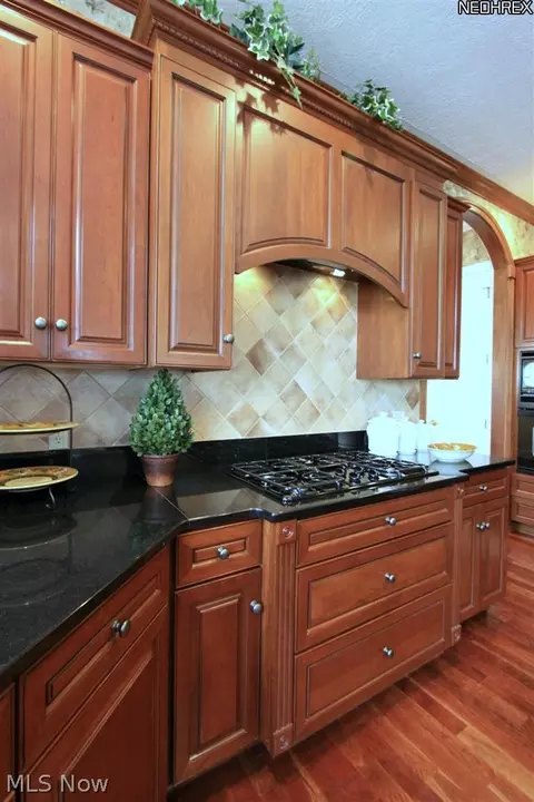 7429 Worlington Dr, Solon, OH 44139 photo 4