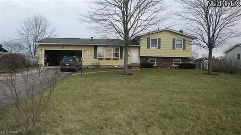 139 Pine St, Creston, OH 44217 photo 1