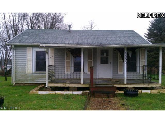 4590 Main St, Zanesville, OH 43701 photo 1