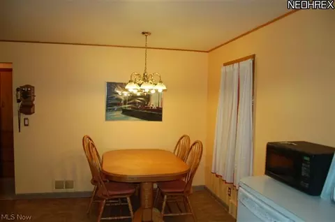 1118 5th St, Struthers, OH 44471 photo 2