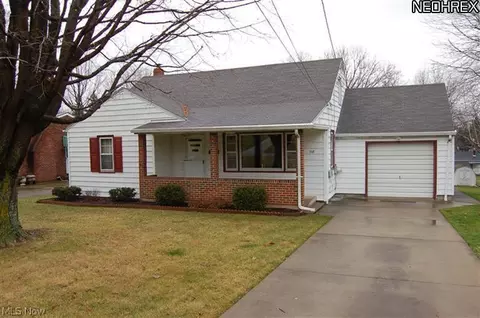 1118 5th St, Struthers, OH 44471 photo 1