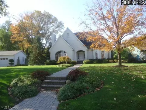 810 Superior Dr, Huron, OH 44839 photo 1