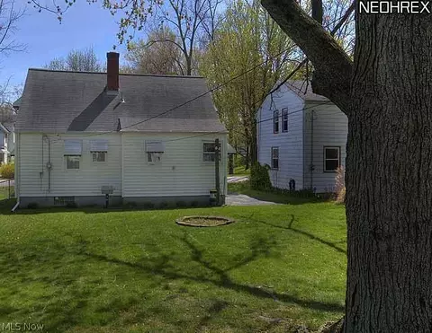 259 E 16th St, Elyria, OH 44035 photo 3