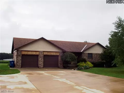 9308 River Rd, Huron, OH 44839 photo 1