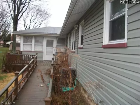 16 Midwood Cir, Boardman, OH 44512 photo 2