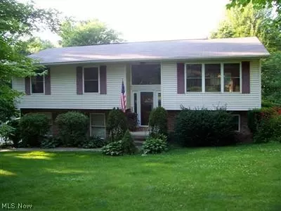 3063 Robin Dr, Rootstown, OH 44272 photo 1