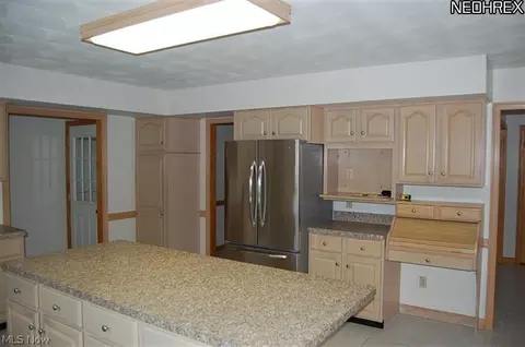 8563 Reserve Ct, Youngstown, OH 44514 photo 5