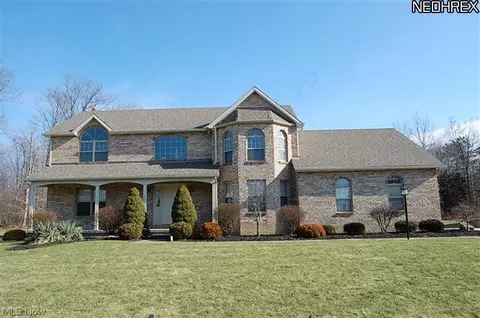 8563 Reserve Ct, Youngstown, OH 44514 photo 1