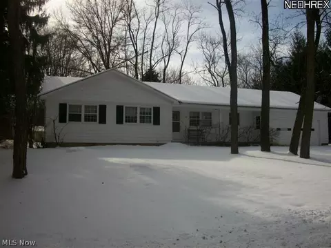 136 Eldridge Rd, Aurora, OH 44202 photo 1