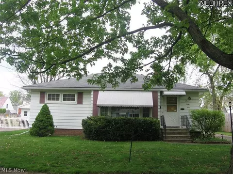345 Beebe Ave, Elyria, OH 44035 photo 1