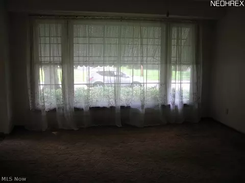 345 Beebe Ave, Elyria, OH 44035 photo 9