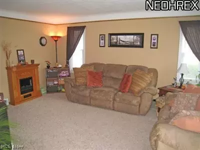 5610 Ackley Rd, Parma, OH 44129 photo 20