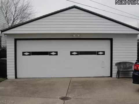 5610 Ackley Rd, Parma, OH 44129 photo 14