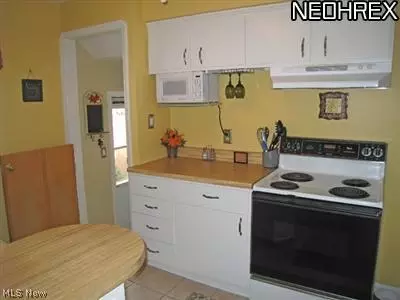5610 Ackley Rd, Parma, OH 44129 photo 6