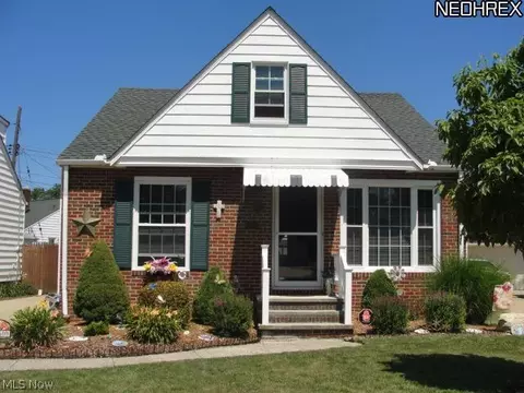 5610 Ackley Rd, Parma, OH 44129 photo 1