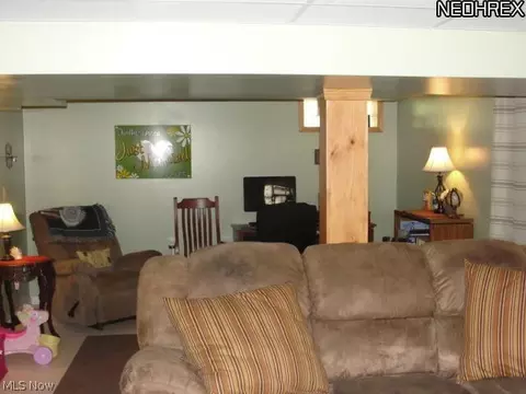 5610 Ackley Rd, Parma, OH 44129 photo 22