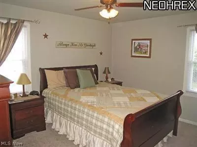 5610 Ackley Rd, Parma, OH 44129 photo 8